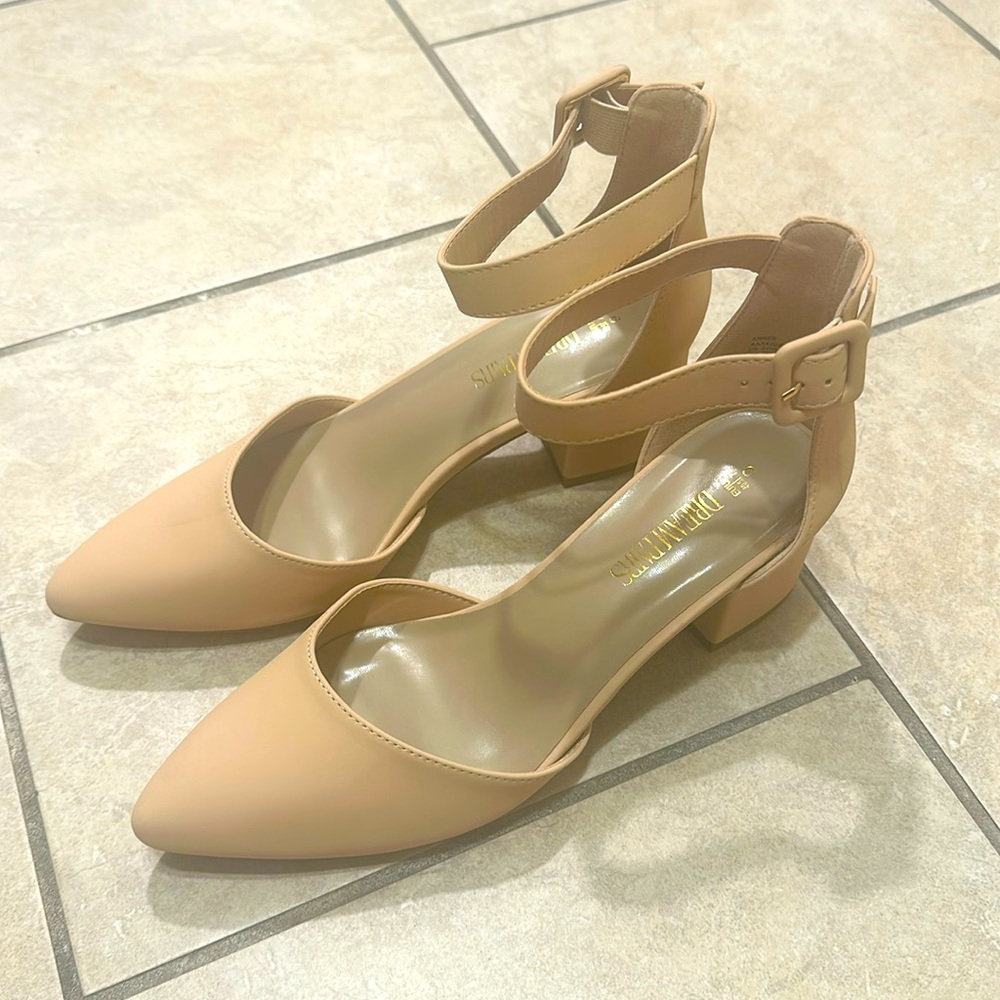 ANNEE Pointed Toe Low Chunky Heels Pump Shoes